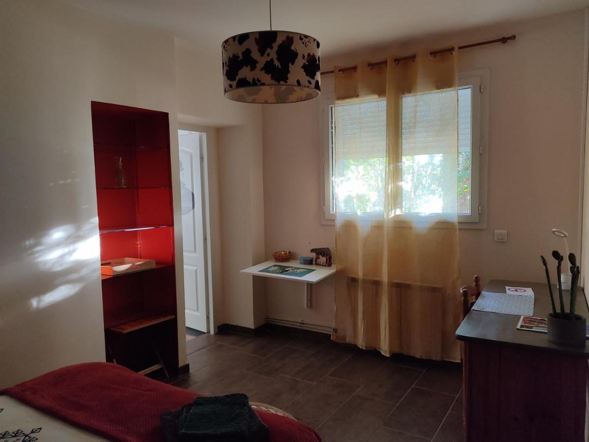 Chambre Privee Avec Parking Nimes Exterior photo