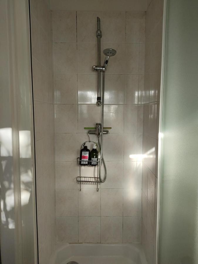 Chambre Privee Avec Parking Nimes Exterior photo